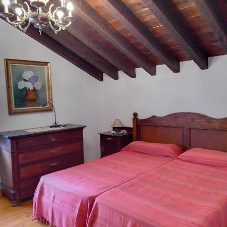 柯米拉斯Casa Mari Paz Trasvia别墅 外观 照片